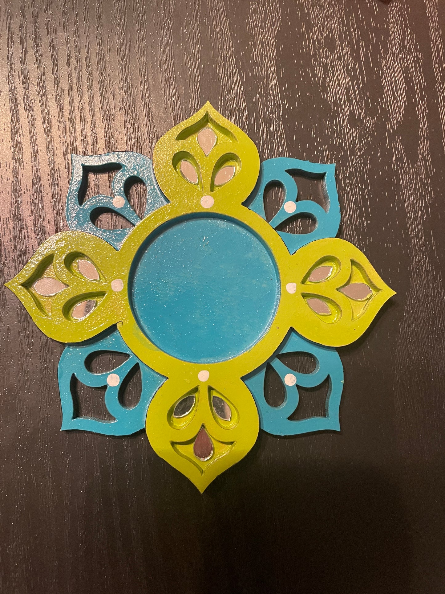 Rangoli Diya - Double flower (Green,Blue)