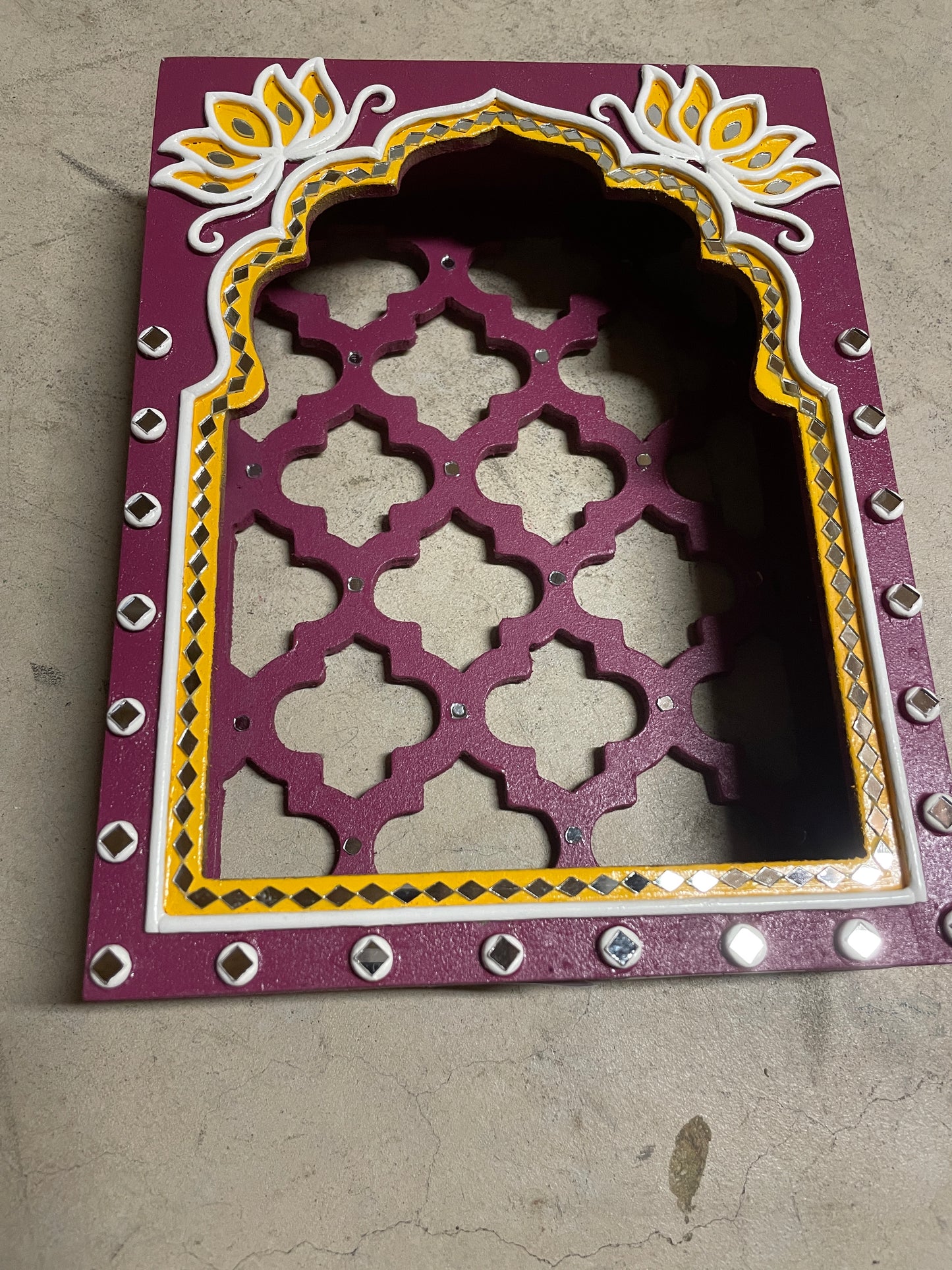 Wall Jharokha with lotus pattern
