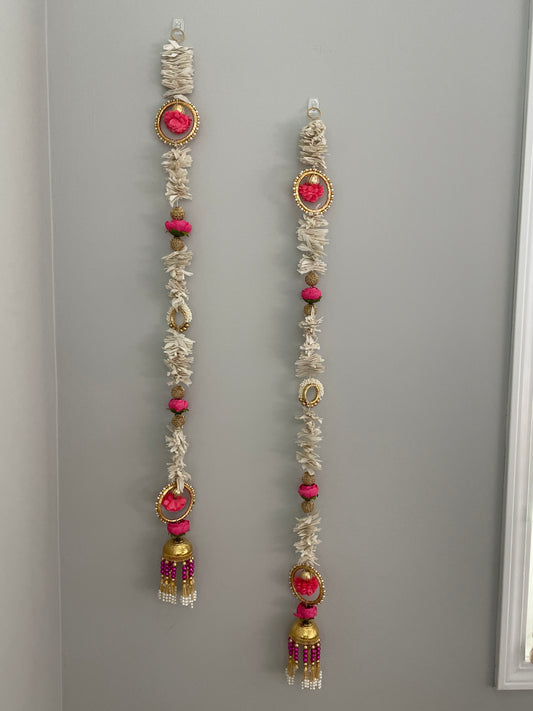 Wall hanging with pink flowers & tassels (pack of 2)